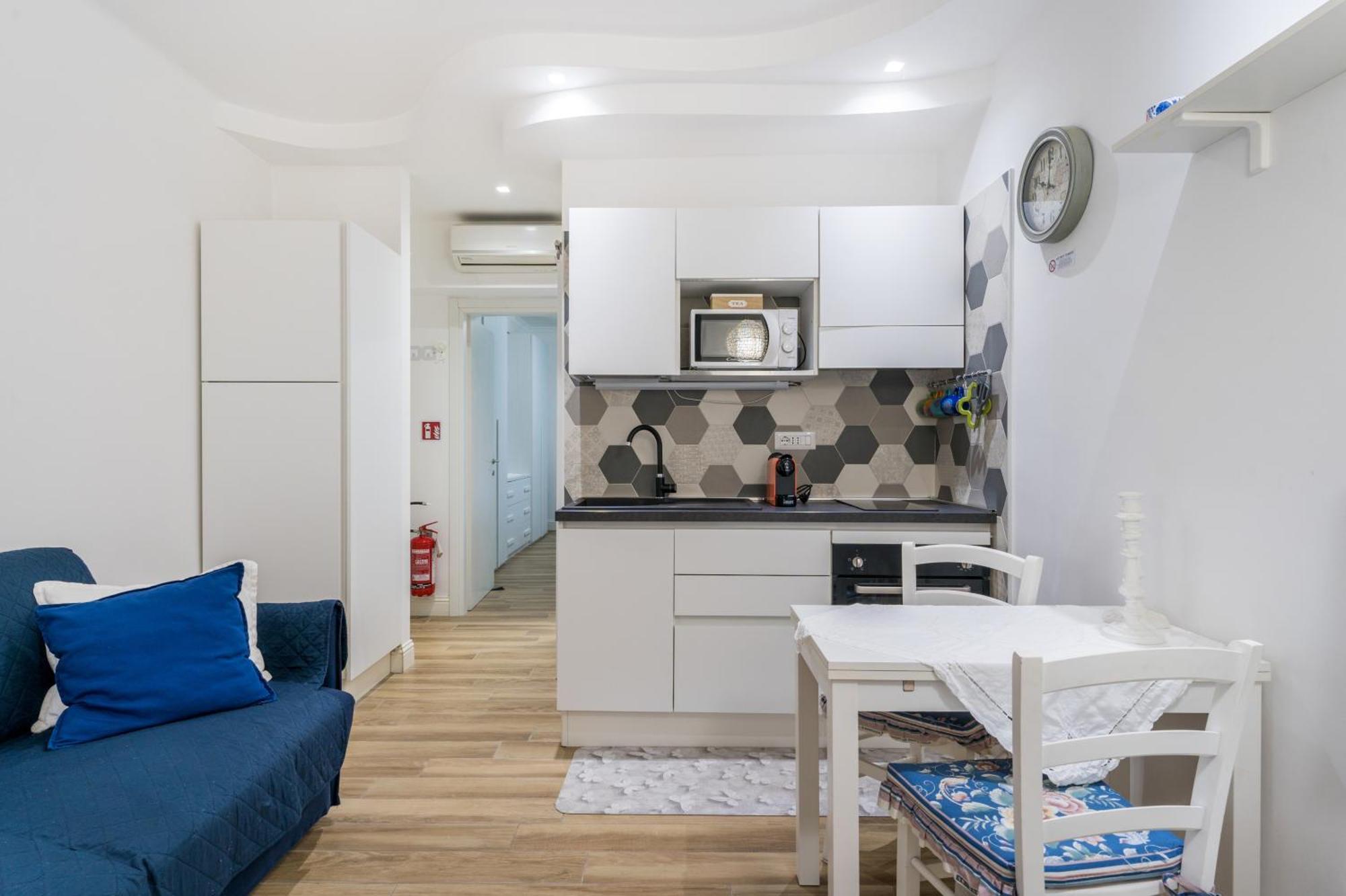 Cozy In Trastevere With Patio - Ac Rome